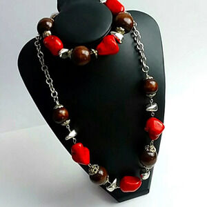 Red Crackle Stone and Wood Necklace Bracelet Set